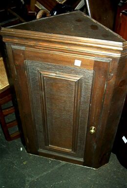 Corner_Cabinet_(Wall_Mounted).jpg