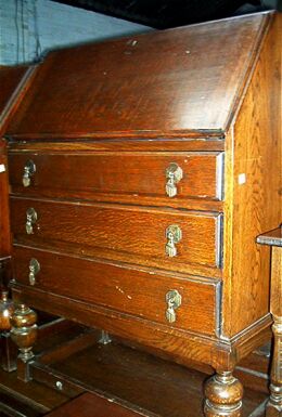 Bureau_(Oak)_3.jpg