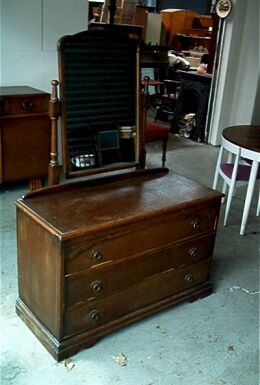 Dressing_Table_3_Drawer.jpg