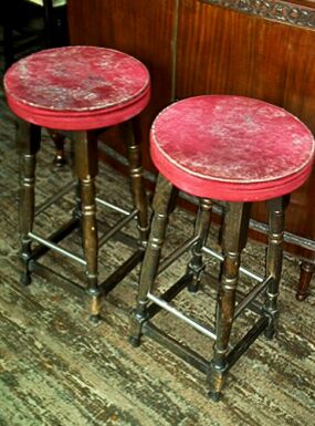 Stoolsl_(High_Bar_Stools).jpg